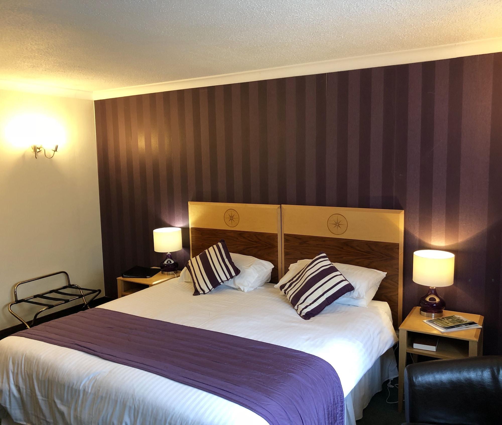 Best Western Compass Inn Tormarton Exteriör bild