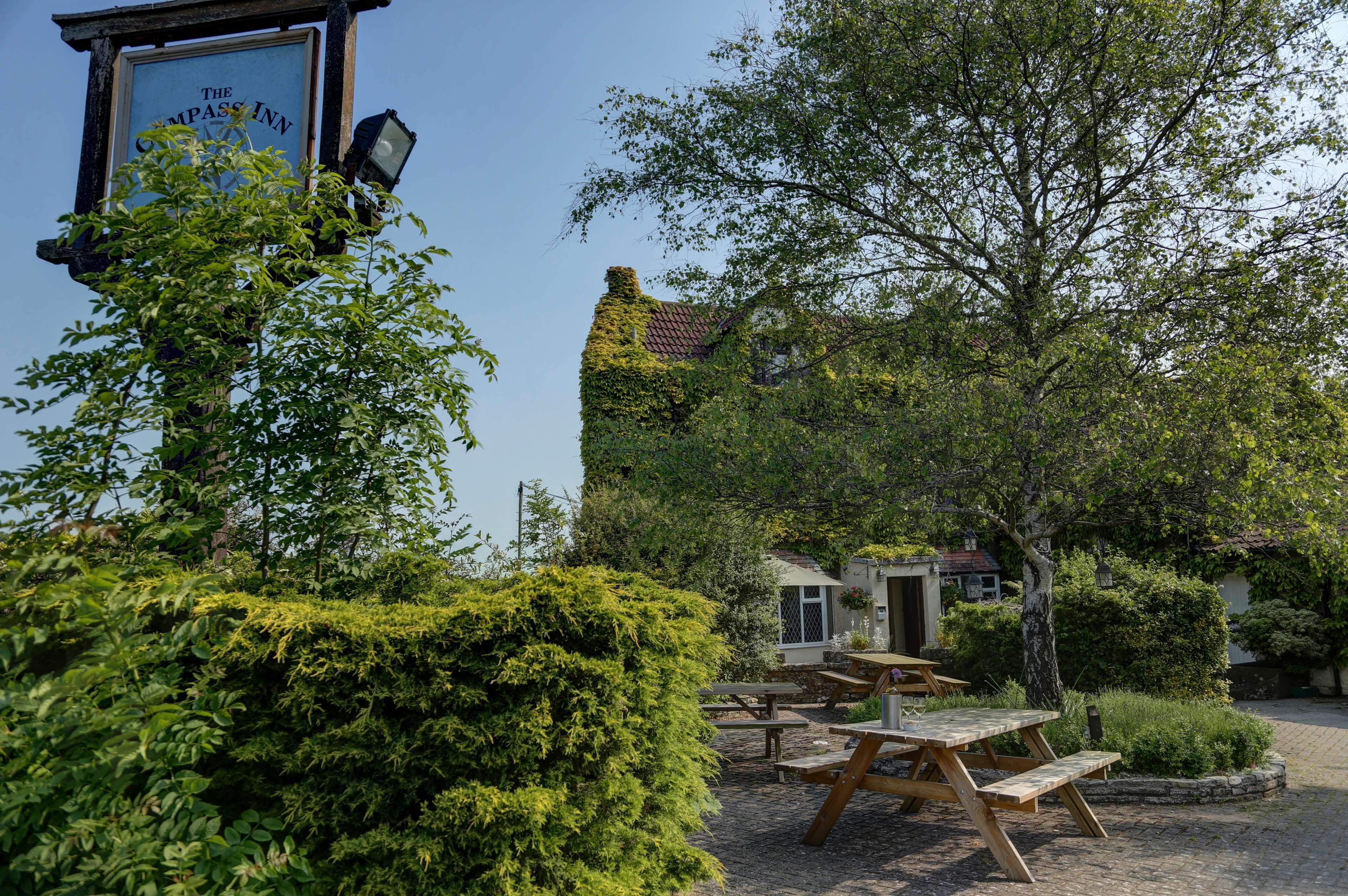 Best Western Compass Inn Tormarton Exteriör bild