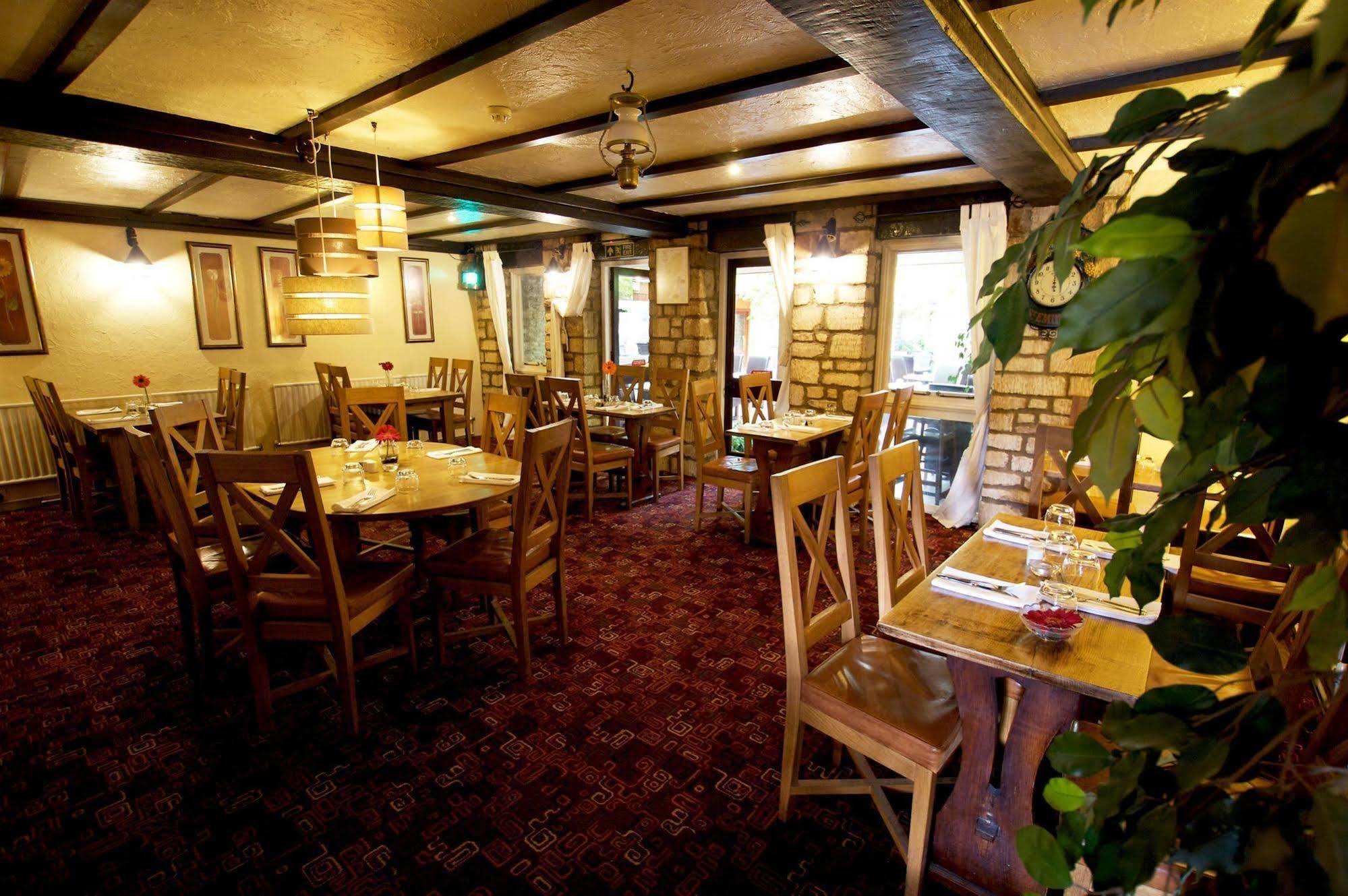 Best Western Compass Inn Tormarton Restaurang bild