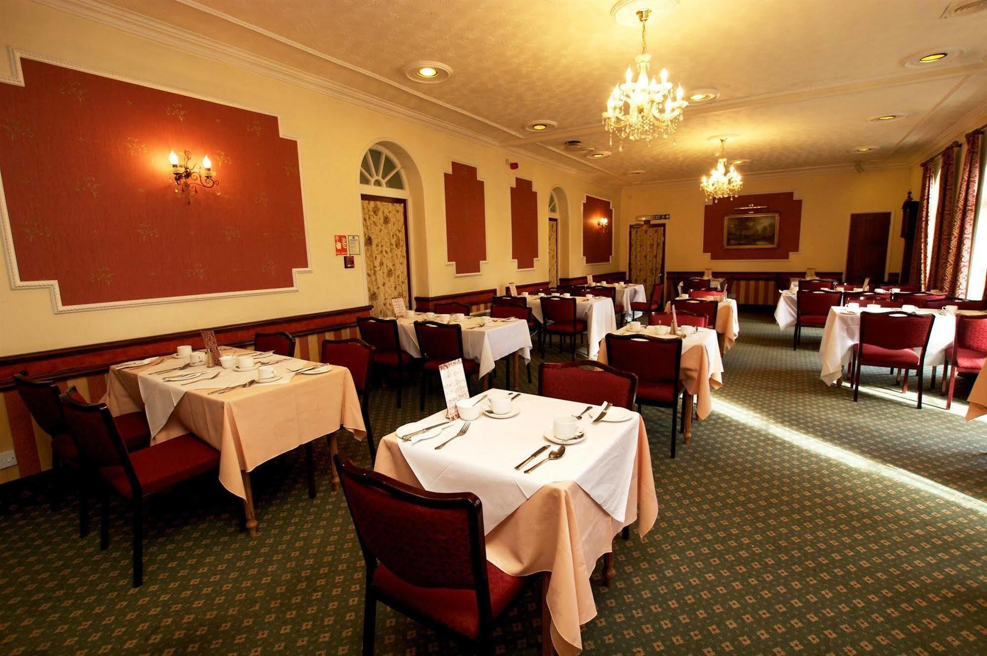 Best Western Compass Inn Tormarton Restaurang bild